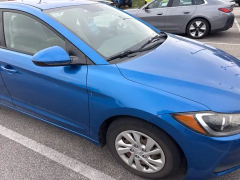 Photos of 2017 Hyundai Elantra SE for sale in Fishers, IN at AutoGiant USA Fishers