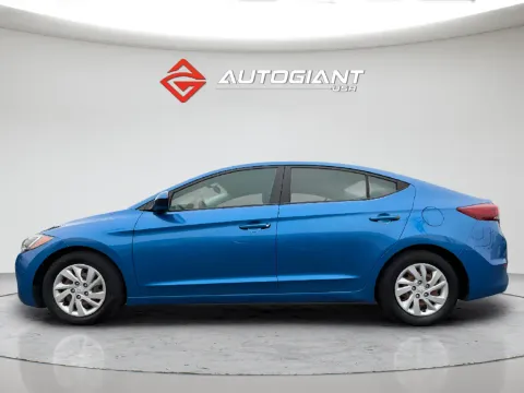 Photos of 2017 Hyundai Elantra SE for sale in Fishers, IN at AutoGiant USA Fishers