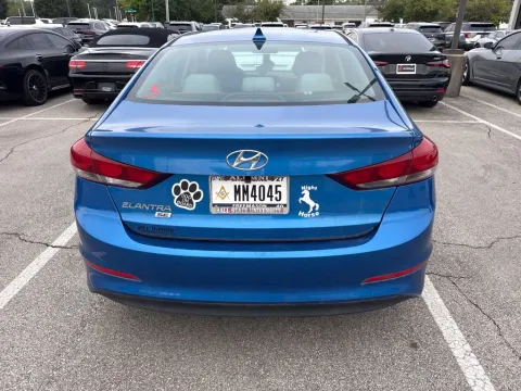 More photos of 2017 Hyundai Elantra SE at AutoGiant USA Fishers, IN