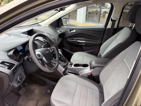 Photos of 2013 Ford Escape SE for sale in Fishers, IN at AutoGiant USA Fishers