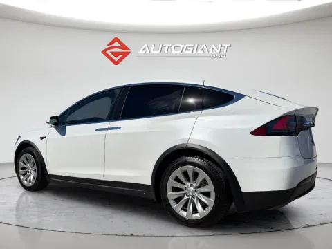 More photos of 2020 Tesla Model X Long Range at AutoGiant USA Fishers, IN
