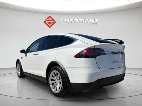 More photos of 2020 Tesla Model X Long Range at AutoGiant USA Fishers, IN