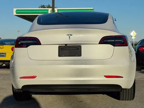 More photos of 2023 Tesla Model 3 at AutoGiant USA Fishers, IN