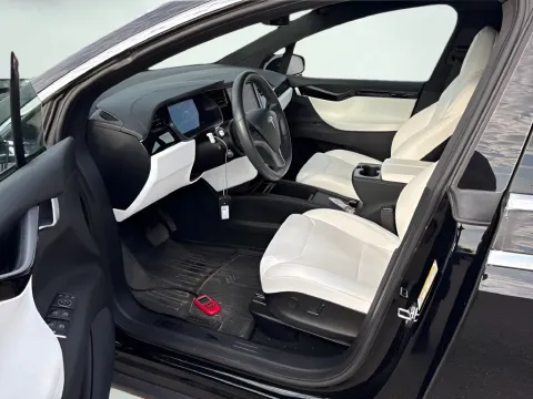 Photos of 2019 Tesla Model X Long Range for sale in Fishers, IN at AutoGiant USA Fishers