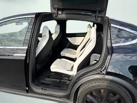 More photos of 2019 Tesla Model X Long Range at AutoGiant USA Fishers, IN