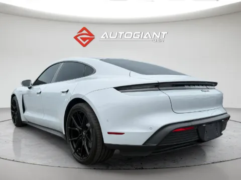 More photos of 2022 Porsche Taycan at AutoGiant USA Fishers, IN