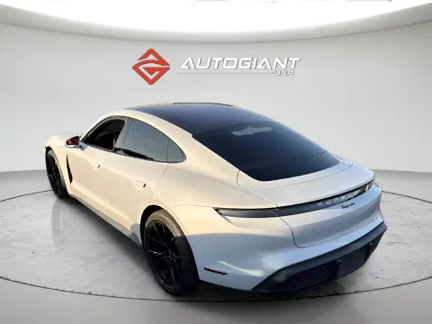 More photos of 2022 Porsche Taycan at AutoGiant USA Fishers, IN