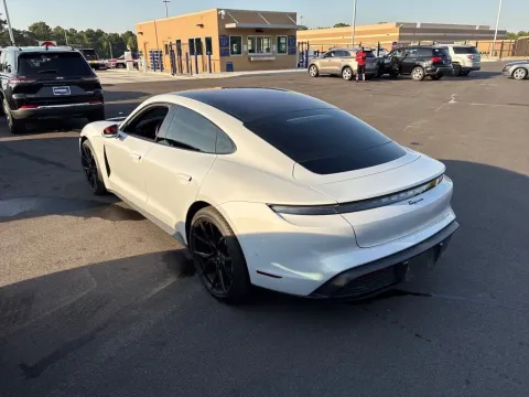 More photos of 2022 Porsche Taycan at AutoGiant USA Fishers, IN