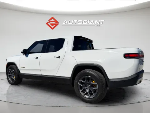 More photos of 2023 Rivian R1T Adventure Quad Motor Large Pack at AutoGiant USA Fishers, IN