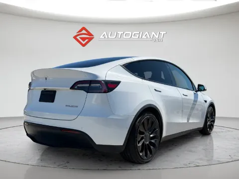 More photos of 2022 Tesla Model Y Performance at AutoGiant USA Fishers, IN