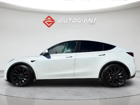 Photos of 2022 Tesla Model Y Performance for sale in Fishers, IN at AutoGiant USA Fishers