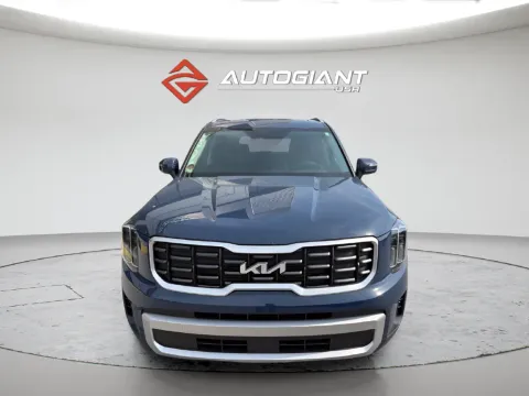 More photos of 2025 Kia Telluride S at AutoGiant USA Fishers, IN