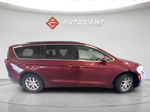 Another view of 2021 Chrysler Pacifica Touring L for sale in Fishers, IN at AutoGiant USA Fishers