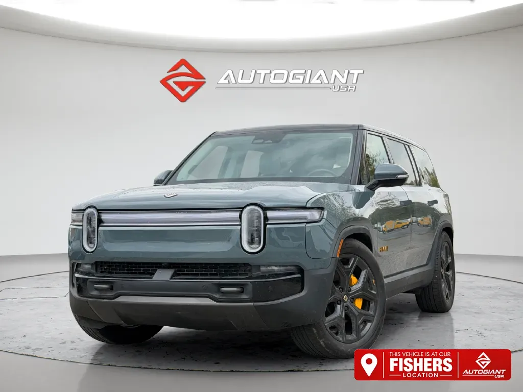 2025 Rivian R1S
