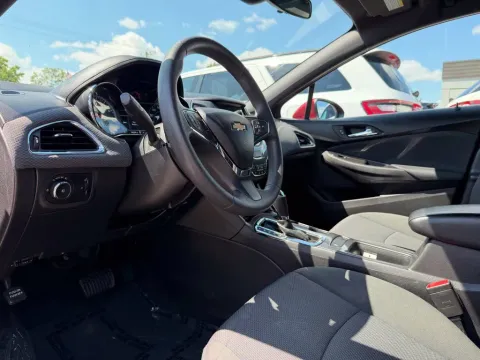 Photos of 2018 Chevrolet Cruze LT for sale in Fishers, IN at AutoGiant USA Fishers