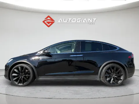 More photos of 2018 Tesla Model X 75D at AutoGiant USA Fishers, IN