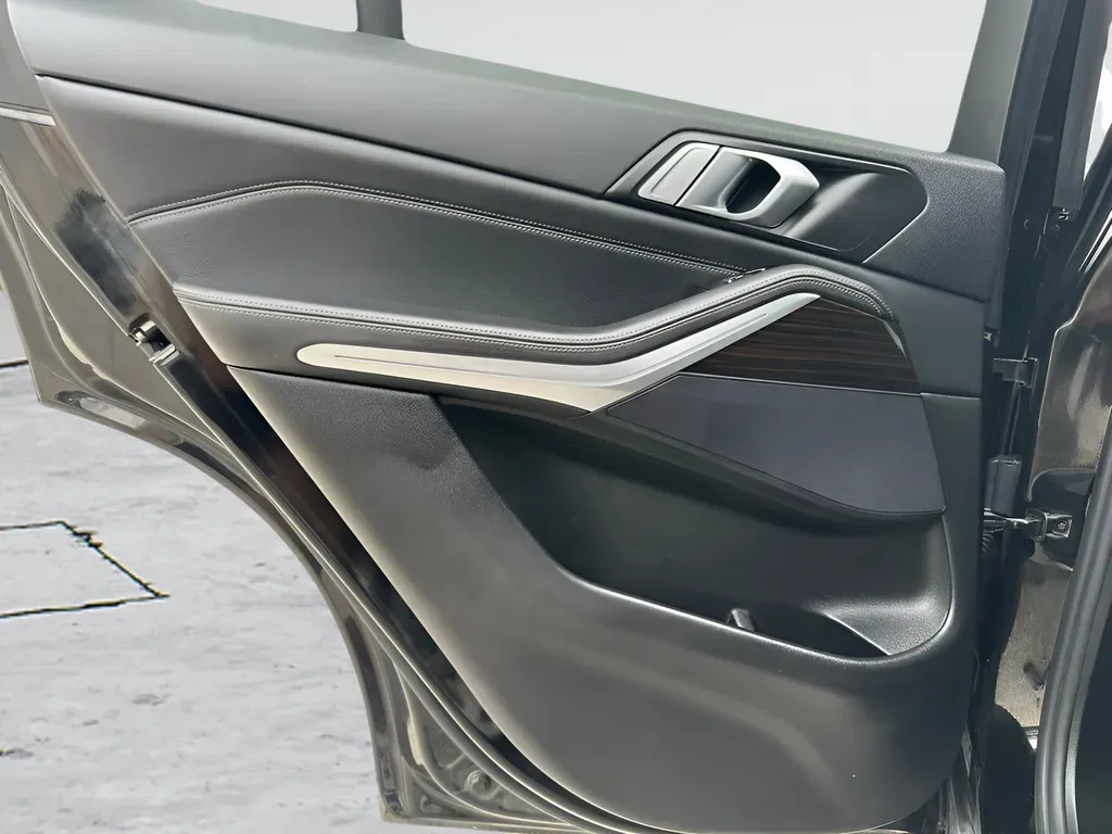 2019 BMW X5 40i - Photo 31