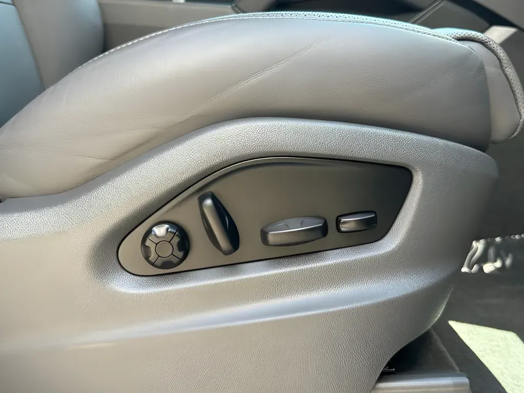 2022 Porsche Cayenne Coup E-Hybrid - Photo 55