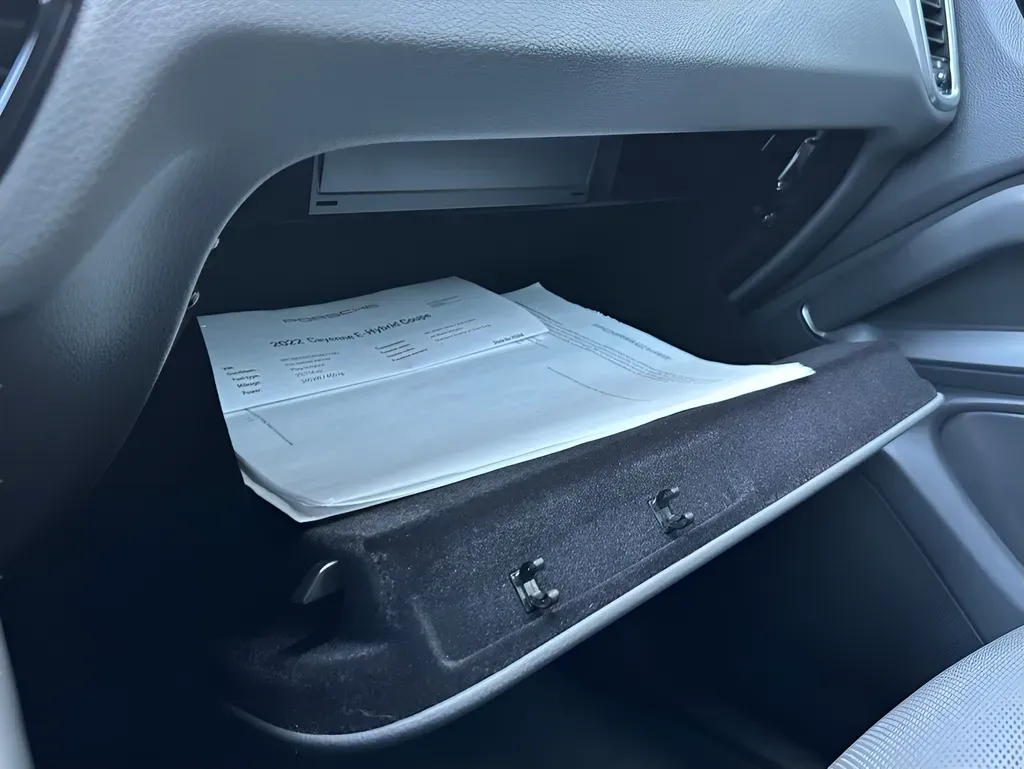 2022 Porsche Cayenne Coup E-Hybrid - Photo 81