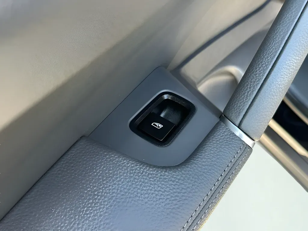 2022 Porsche Cayenne Coup E-Hybrid - Photo 29