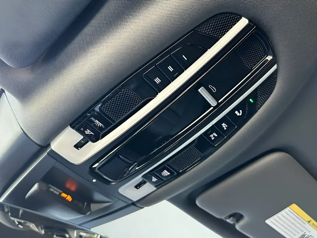 2022 Porsche Cayenne Coup E-Hybrid - Photo 79