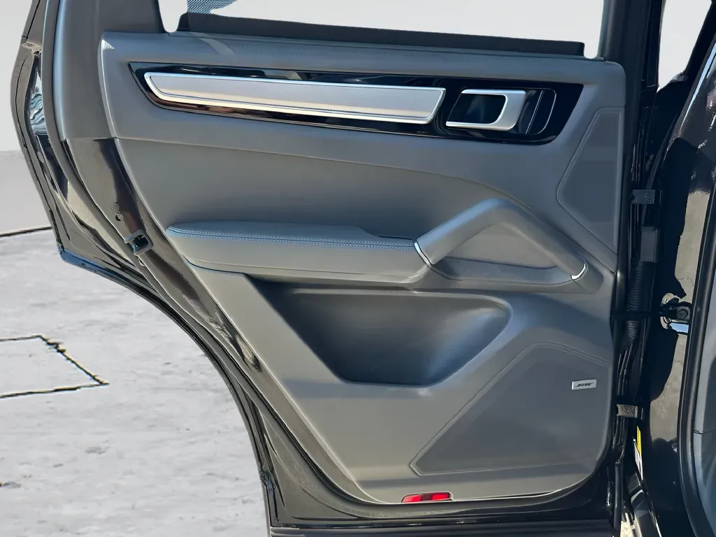 2022 Porsche Cayenne Coup E-Hybrid - Photo 27