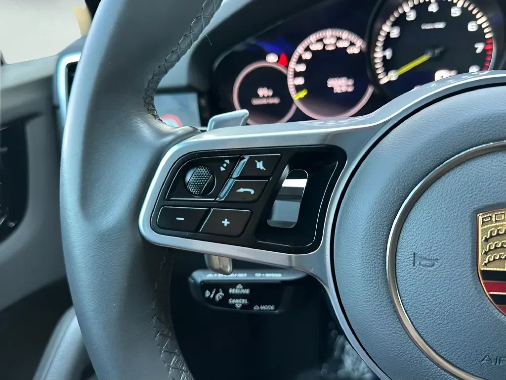 2022 Porsche Cayenne Coup E-Hybrid - Photo 62