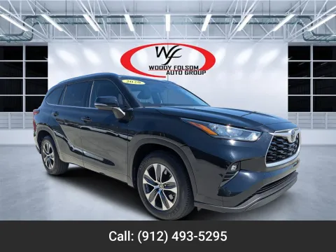 Black 2020 Toyota Highlander XLE for sale in Douglas, GA