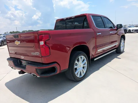 More photos of 2024 Chevrolet Silverado 1500 High Country at Woody Folsom CDJR of Douglas, GA