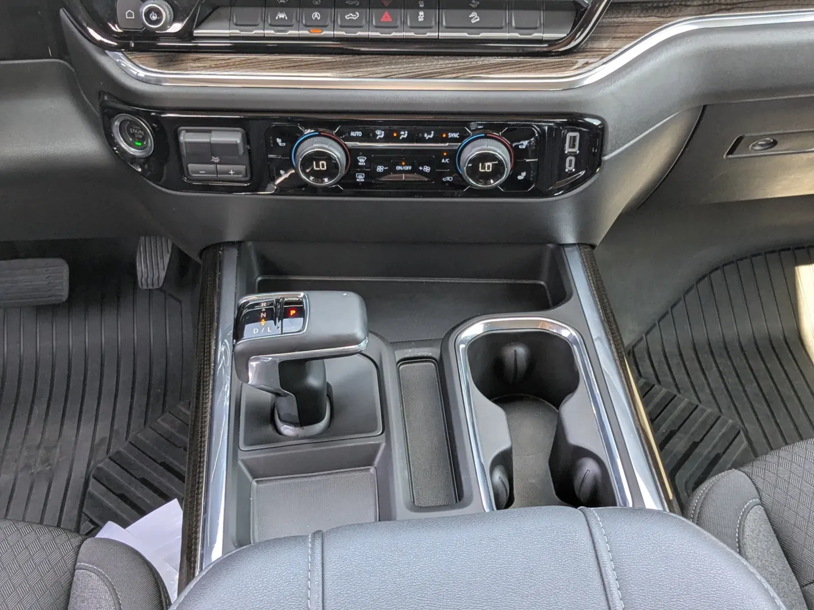 2024 Chevrolet Silverado 1500 RST - Photo 17