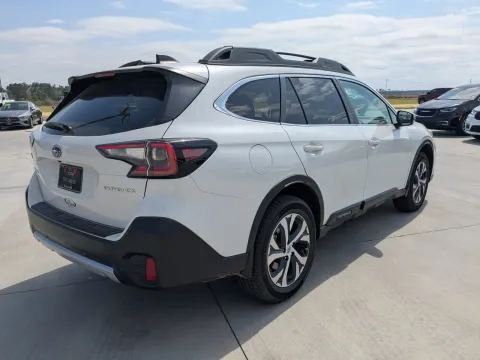 More photos of 2022 Subaru Outback Limited at Woody Folsom CDJR of Douglas, GA