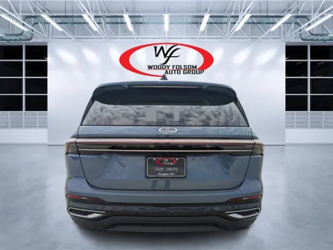 More photos of 2025 Lincoln Nautilus Premiere at Woody Folsom CDJR of Douglas, GA