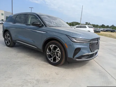 Photos of 2025 Lincoln Nautilus Premiere for sale in Douglas, GA at Woody Folsom CDJR of Douglas