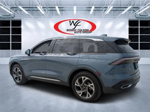 More photos of 2025 Lincoln Nautilus Premiere at Woody Folsom CDJR of Douglas, GA