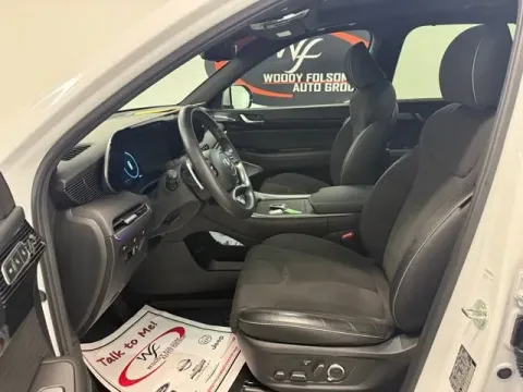 More photos of 2024 Hyundai Palisade Calligraphy Night Edition at Woody Folsom CDJR of Douglas, GA