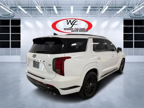 Photos of 2024 Hyundai Palisade Calligraphy Night Edition for sale in Douglas, GA at Woody Folsom CDJR of Douglas