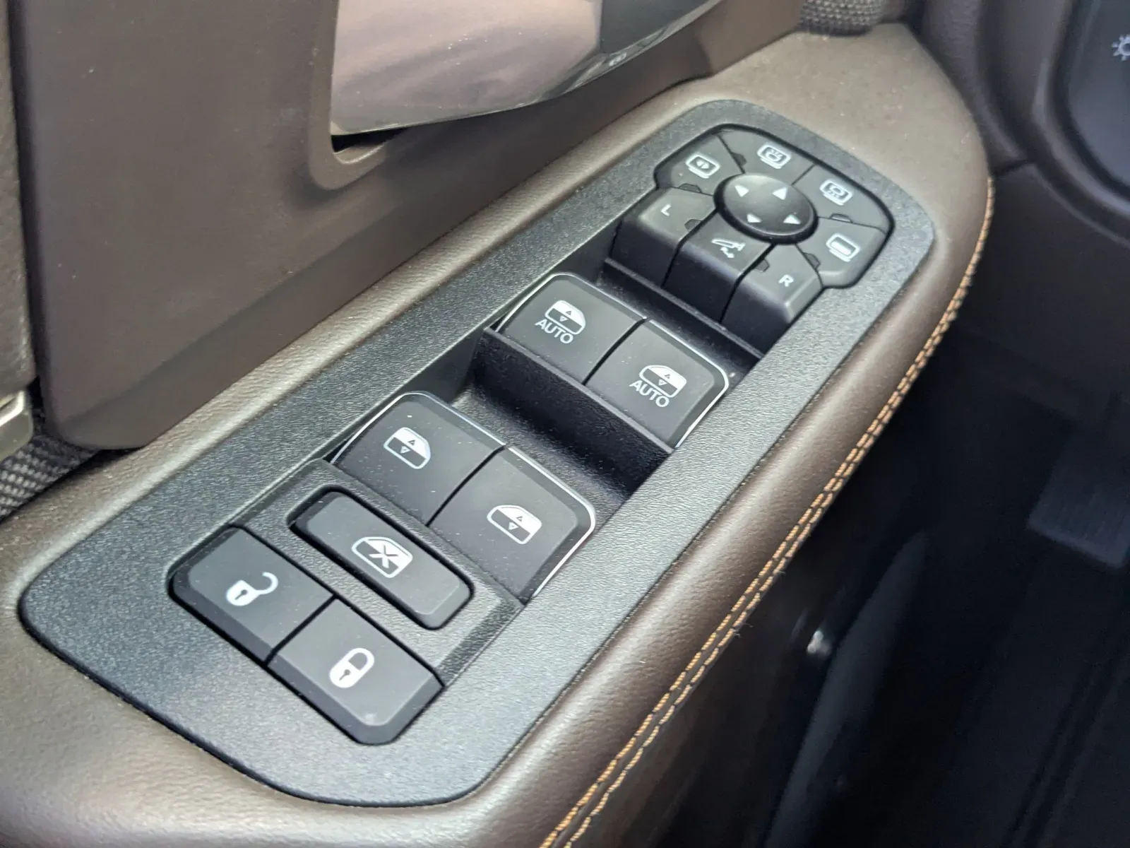 2026 RAM 3500 Limited/Longhorn - Photo 23