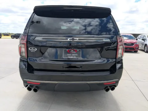 More photos of 2022 Chevrolet Tahoe Z71 at Woody Folsom CDJR of Douglas, GA