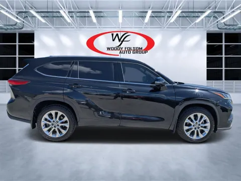 Photos of 2020 Toyota Highlander Limited for sale in Douglas, GA at Woody Folsom CDJR of Douglas