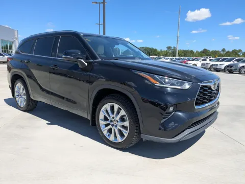 Photos of 2020 Toyota Highlander Limited for sale in Douglas, GA at Woody Folsom CDJR of Douglas