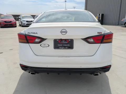 More photos of 2025 Nissan Altima SR at Woody Folsom CDJR of Douglas, GA