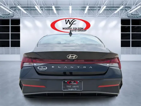 More photos of 2025 Hyundai Elantra SEL Convenience at Woody Folsom CDJR of Douglas, GA