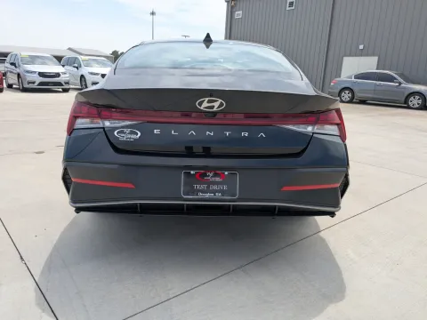 More photos of 2025 Hyundai Elantra SEL Convenience at Woody Folsom CDJR of Douglas, GA