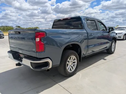 More photos of 2024 Chevrolet Silverado 1500 LT at Woody Folsom CDJR of Douglas, GA