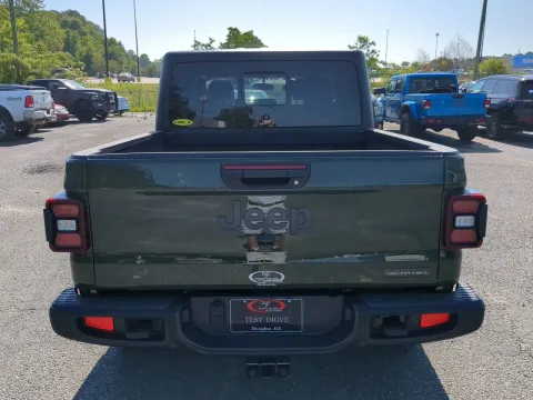 More photos of 2021 Jeep Gladiator Freedom at Woody Folsom CDJR of Douglas, GA