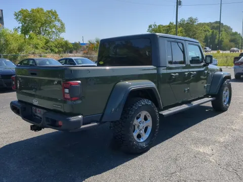 More photos of 2021 Jeep Gladiator Freedom at Woody Folsom CDJR of Douglas, GA