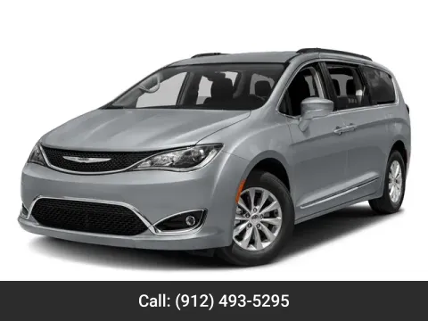 Silver 2017 Chrysler Pacifica Touring-L for sale in Douglas, GA