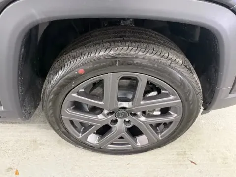 More photos of 2026 Jeep Compass Latitude Altitude at Woody Folsom CDJR of Douglas, GA