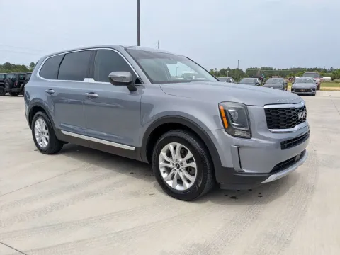 Photos of 2022 Kia Telluride LX for sale in Douglas, GA at Woody Folsom CDJR of Douglas