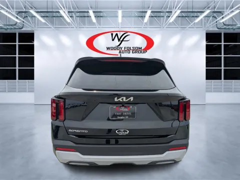More photos of 2026 Kia Sorento LX at Woody Folsom CDJR of Douglas, GA